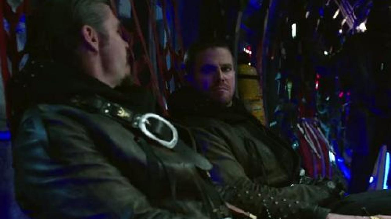 Arrow Saison 3 Oliver Face à Ras Al Ghul Dans Un Premier Extrait Du Final Premierefr 2534