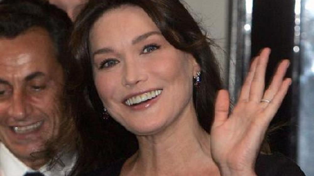 Carla Bruni Sarkozy Son Site Fonctionne Enfin Premierefr 