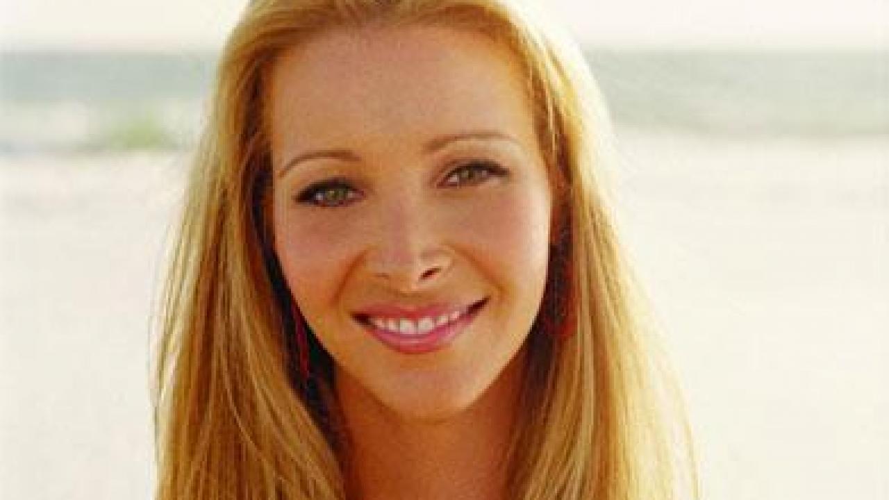 Friends Lisa Kudrow De Retour Sur Grand Cran Premiere Fr