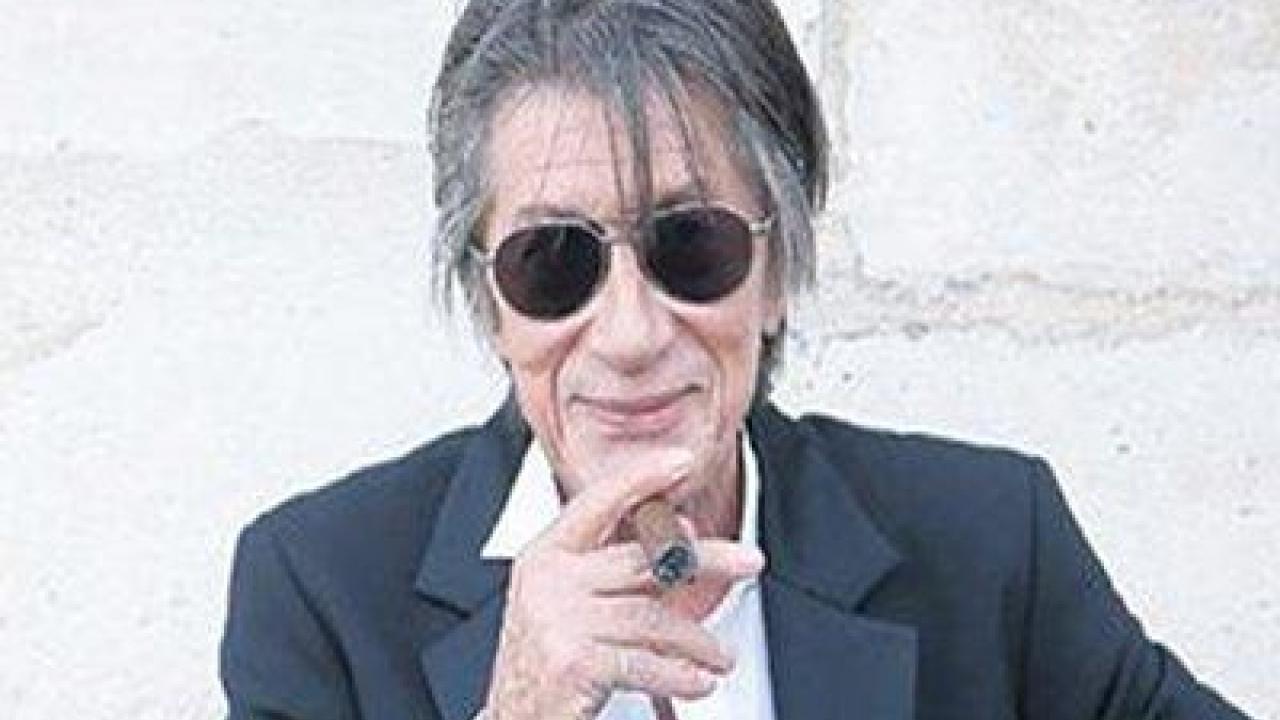 Jacques Dutronc : le chanteur se fait "allumer" par le CSA | Premiere.fr