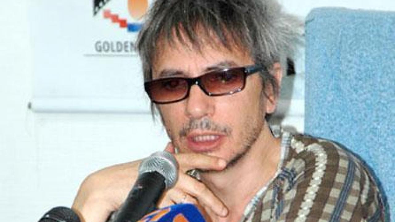 Leos Carax. Леос Каракс. Леос Каракс пола x. Каракс фото.