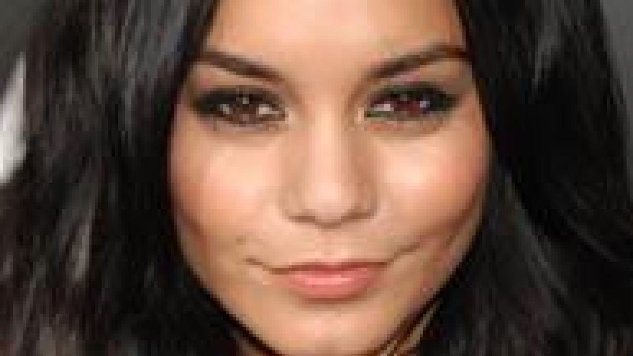 Vanessa Hudgens se sent toujours bléssée par le scandale de ses photos nues Premiere fr