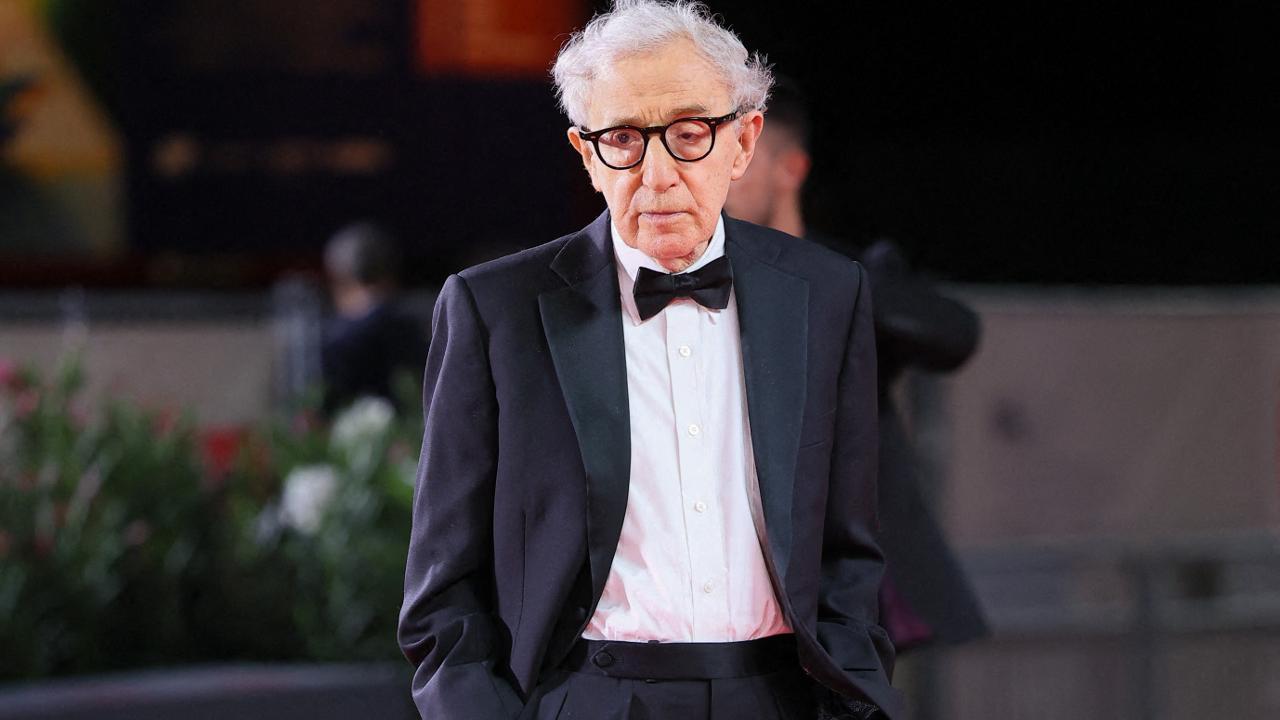 Woody Allen dévoile la bande-annonce de « Coup de chance », son 50ème film  - Vidéo Dailymotion
