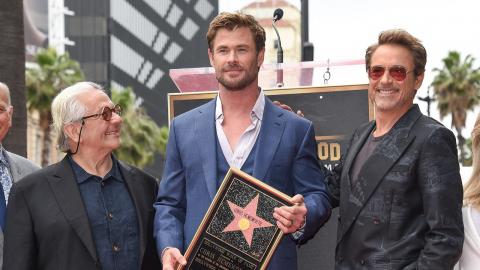 Chris Hemsworth reçoit son étoile sur Hollywood Boulevard