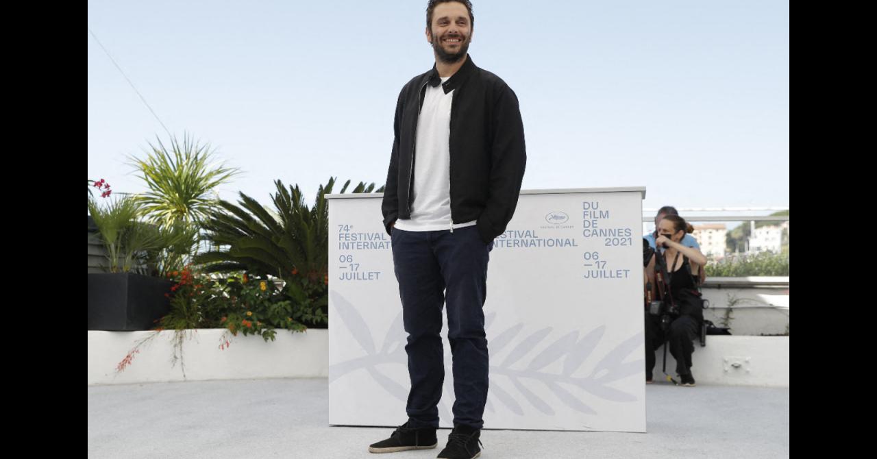 Cannes 2021 : Pio Marmaï critique Emmanuel Macron et ...