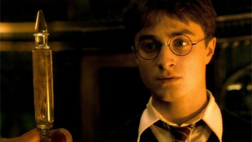 La cravate Gryffondor de Harry Potter (Daniel Radcliffe) dans Harry Potter  et le prisonnier d'Azkaban