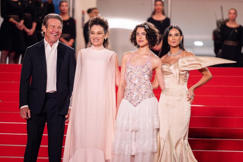 Denis Quaid, Coralie Fargeat, Margaret Qualley et Demi Moore à Cannes 2024 pour The Substance